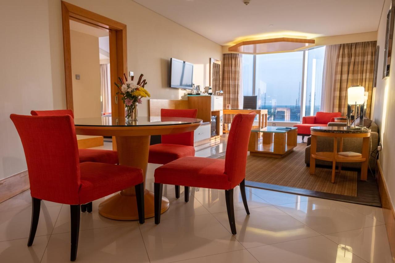 Lagos Continental Hotel Esterno foto A suite at the hotel